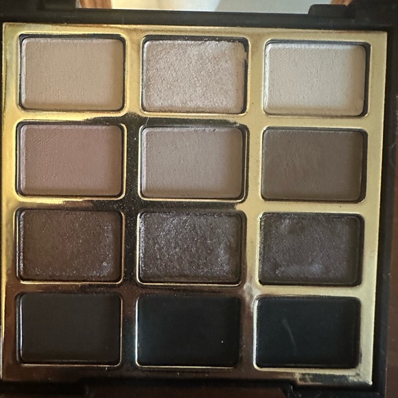 Set of 3 eyeshadow palettes (various brands) - Picture 3 of 4